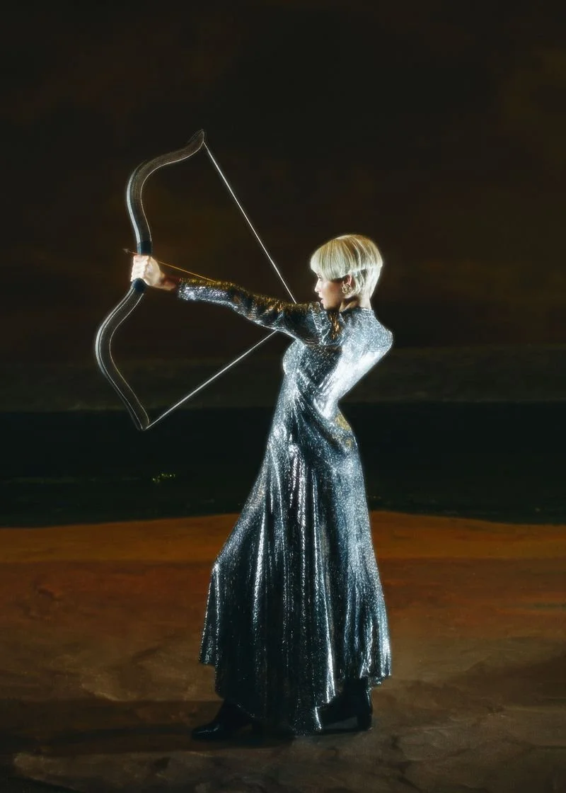 Lulu-Reynolds-by-Ana-Abril-for Mujerhoy-Magazine (4).jpg