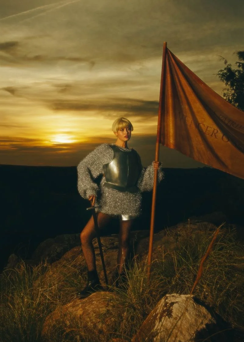 Lulu-Reynolds-by-Ana-Abril-for Mujerhoy-Magazine (5).jpg