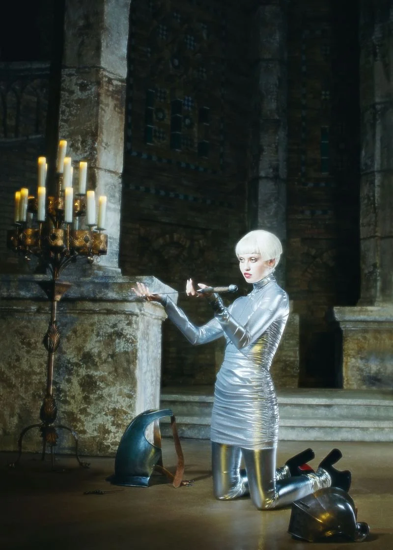 Lulu-Reynolds-by-Ana-Abril-for Mujerhoy-Magazine (6).jpg