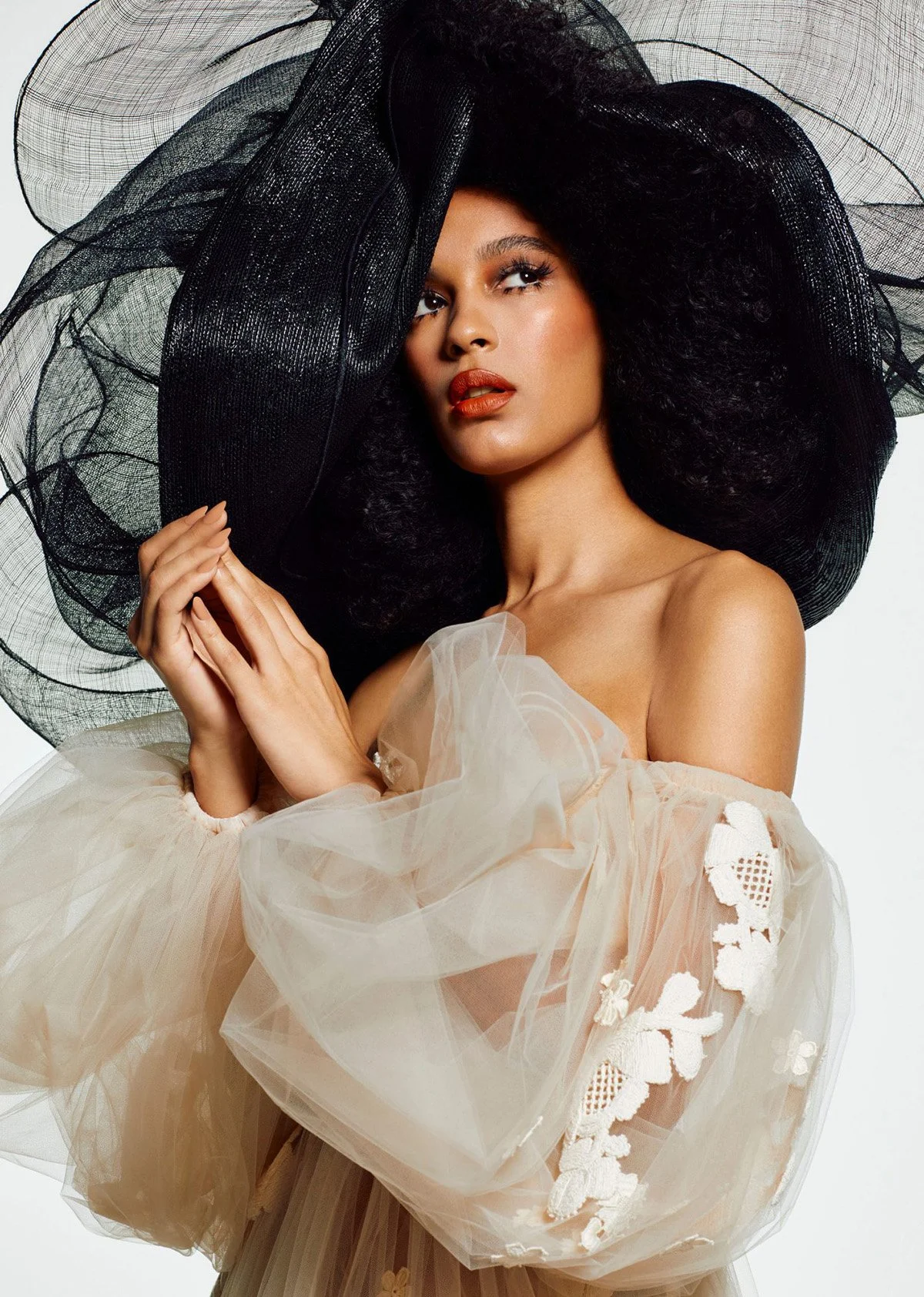 Elaine-Palacio-Mosquera-covers-InStyle-US-December-2021-January-2022-by-Anthony-Maule-3.jpg