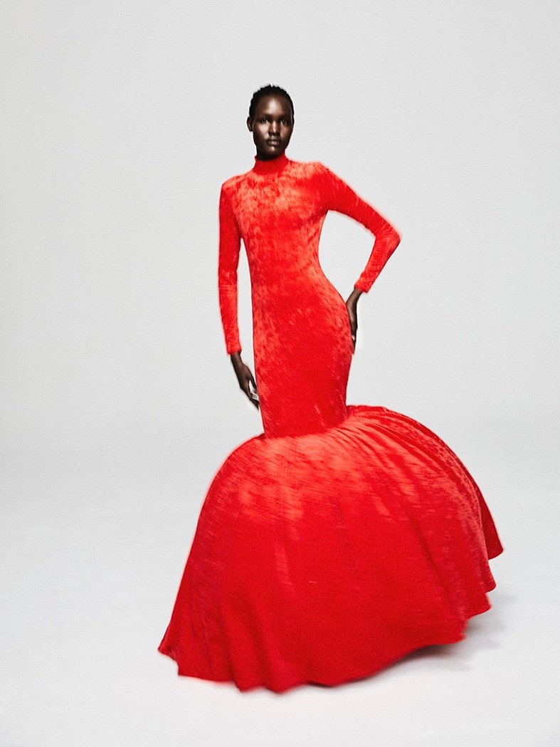 Red-by-Rocio-Ramos-in-Vogue-Arabia (2).jpg