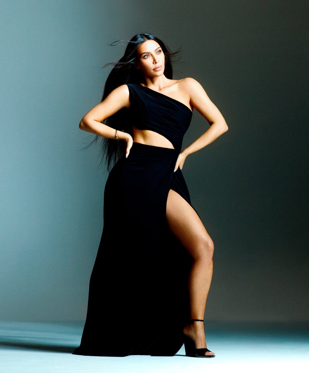Kim-Kardashian-by-Carlijn-Jacobs-Vogue US-March-2022 (7).jpg