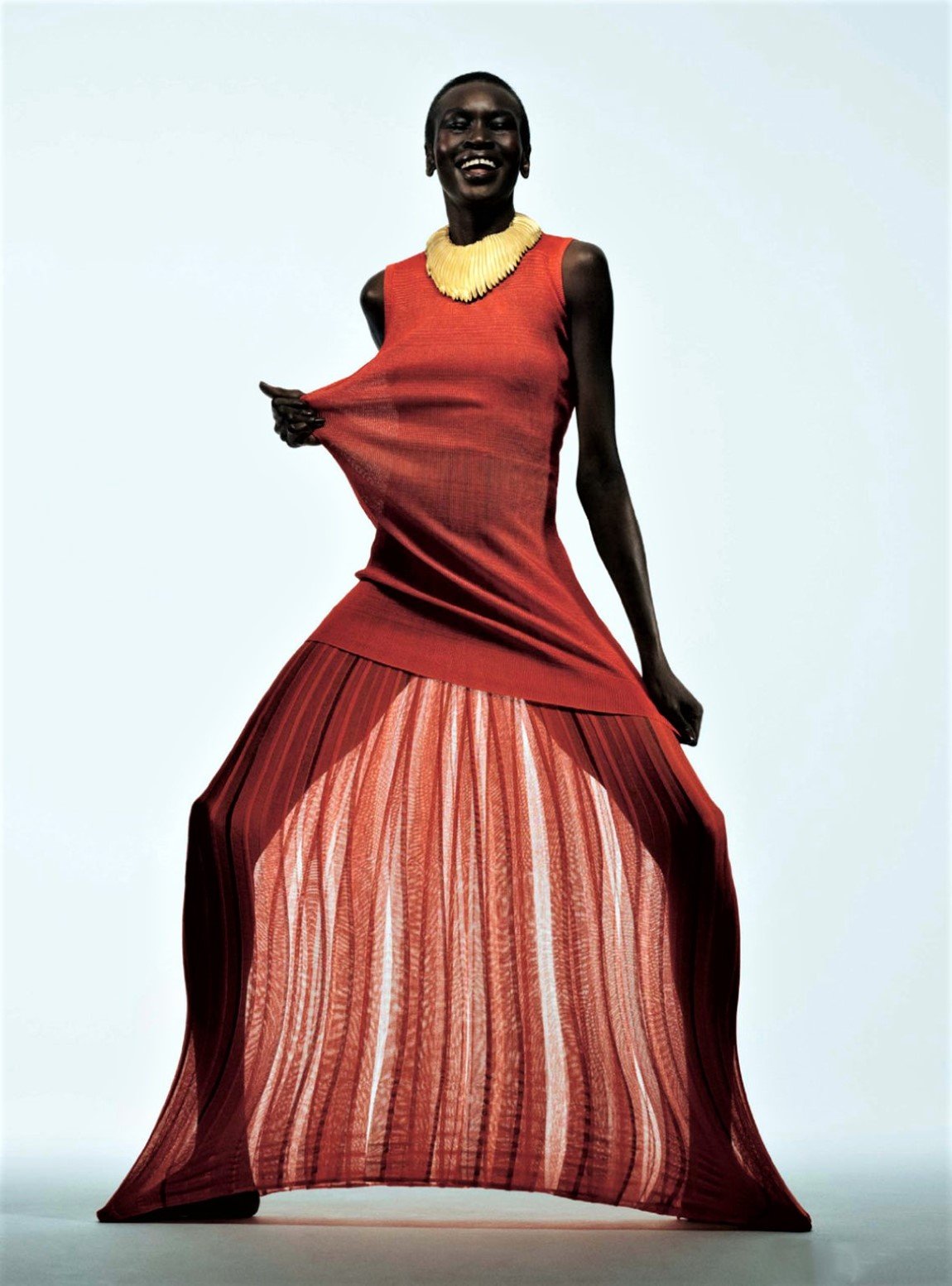 Alek-Wek-in-The-Sunday-Times-Style-March-6th-2022-by-Paola-Kudacki- (7).jpg