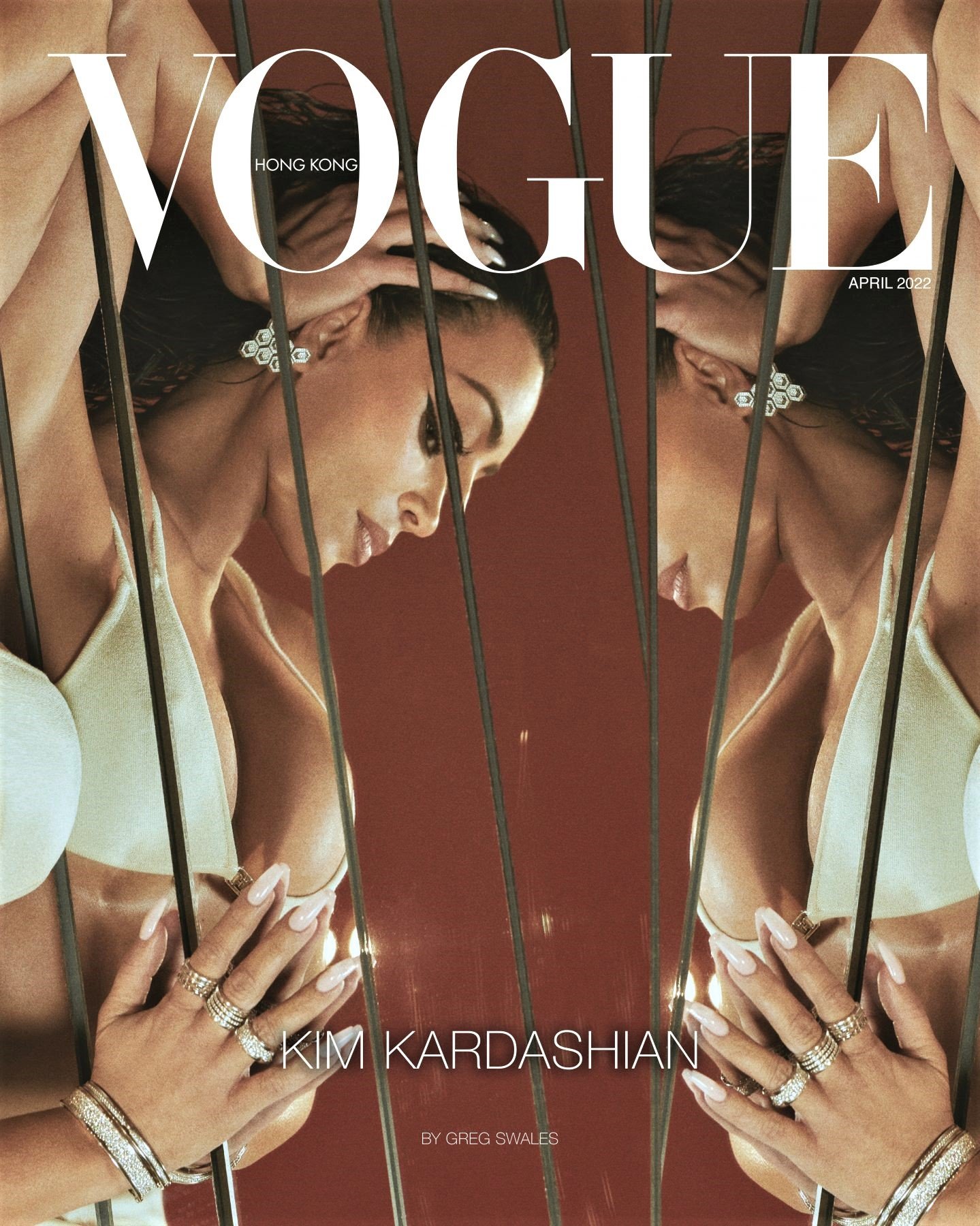 Kim-Kardashian-by-Greg-Swales-Vogue-HK-April-2022 (3).jpg