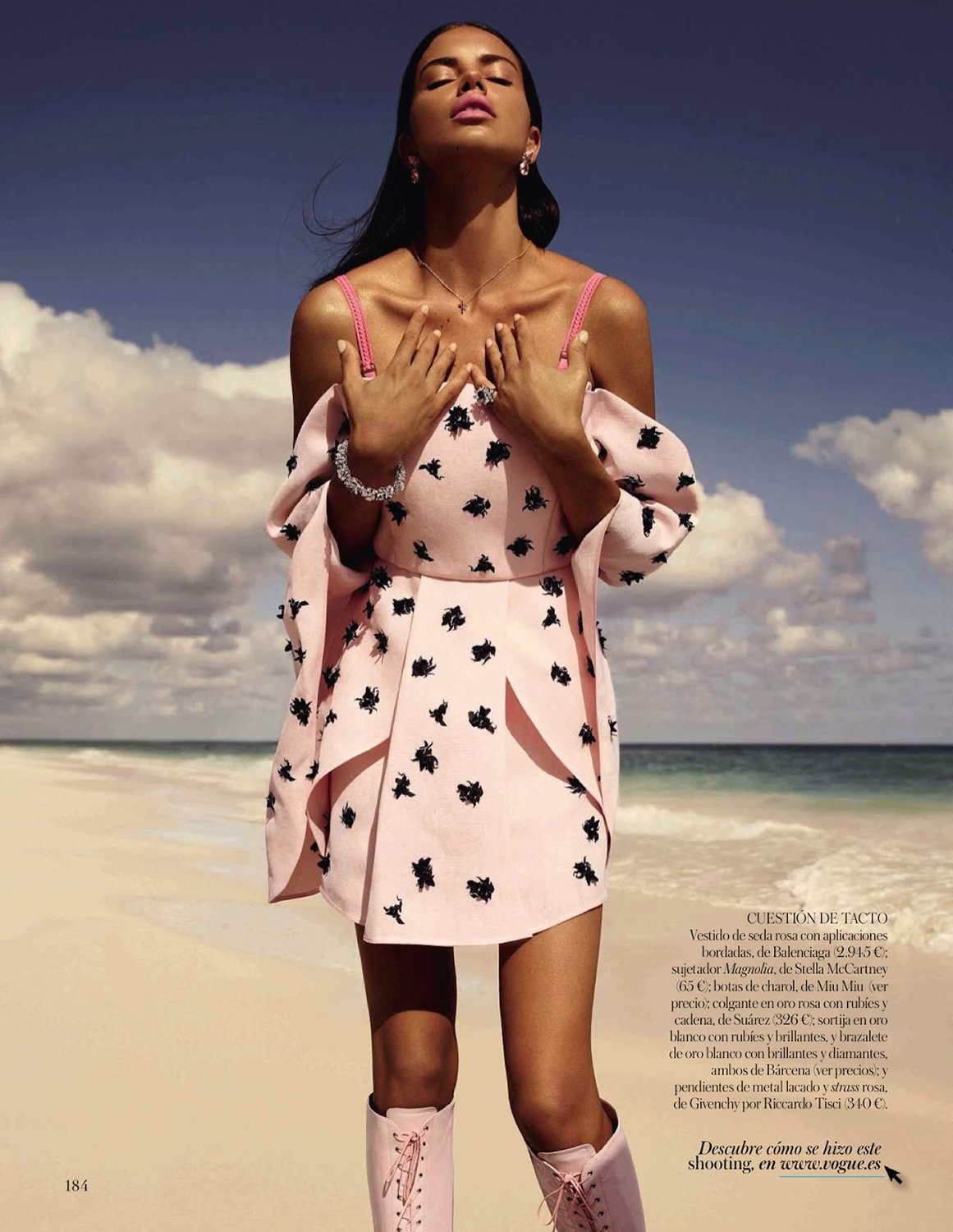 Adriana-Lima-by-Miguel-Reveriego-Vogue-Spain-May-2014 (11).jpg