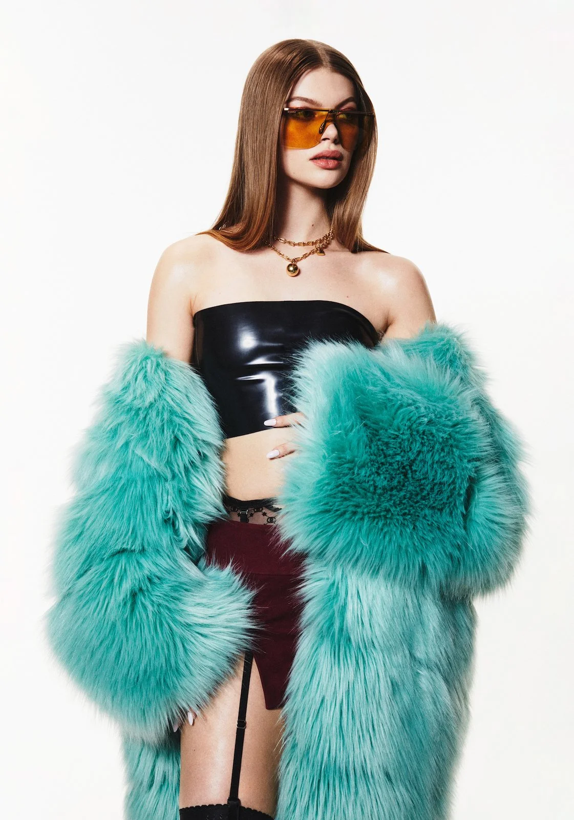 Mari Taylor, Lexie Tapper in 'High Hems' for V Magazine 135 — Anne of ...