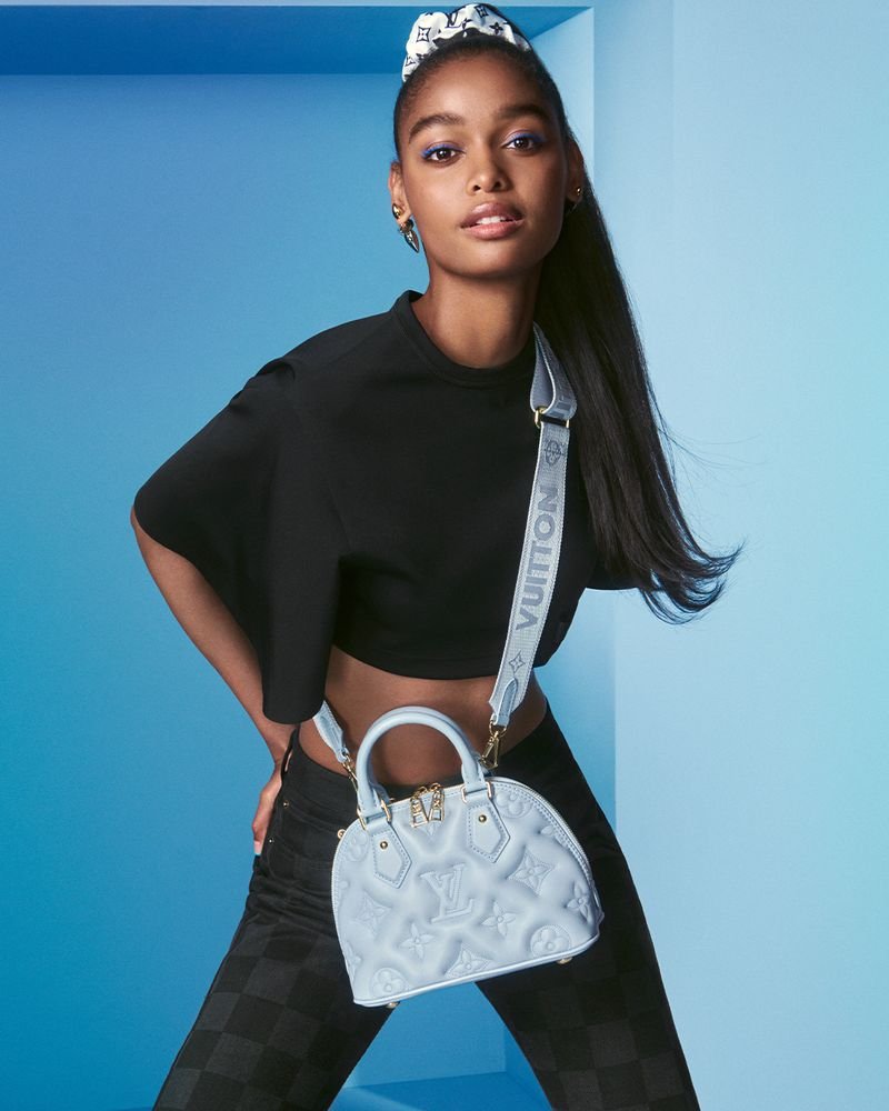 Louis Vuitton BUBBLEGRAM Bag Campaign 2022 Cool Girls — Anne of