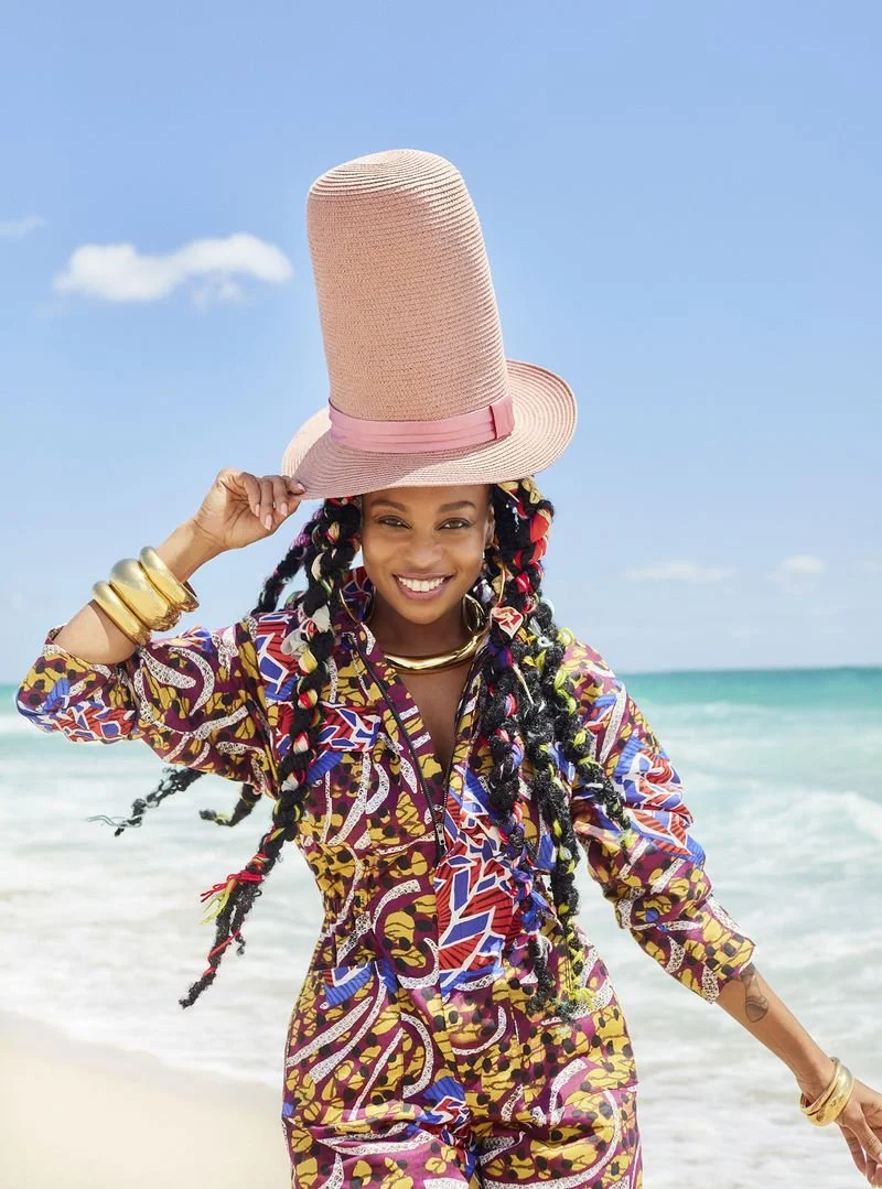 Goyo-by-Anna-Palma-for-Vogue-Mexico-May-2022 (9).jpg