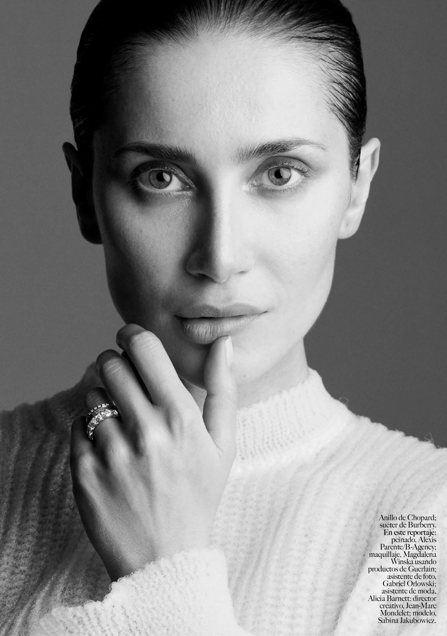 Sabina-Jakubowicz-by-Mateusz-Vogue-Jewelry-Vogue-Mexico-Latin-America-May-2022 (1).jpg