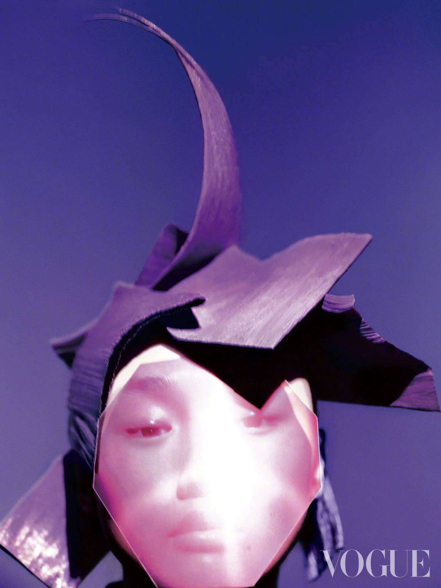 Liu-Zongyuan-to-Vogue-China-May-2022 (11).jpg