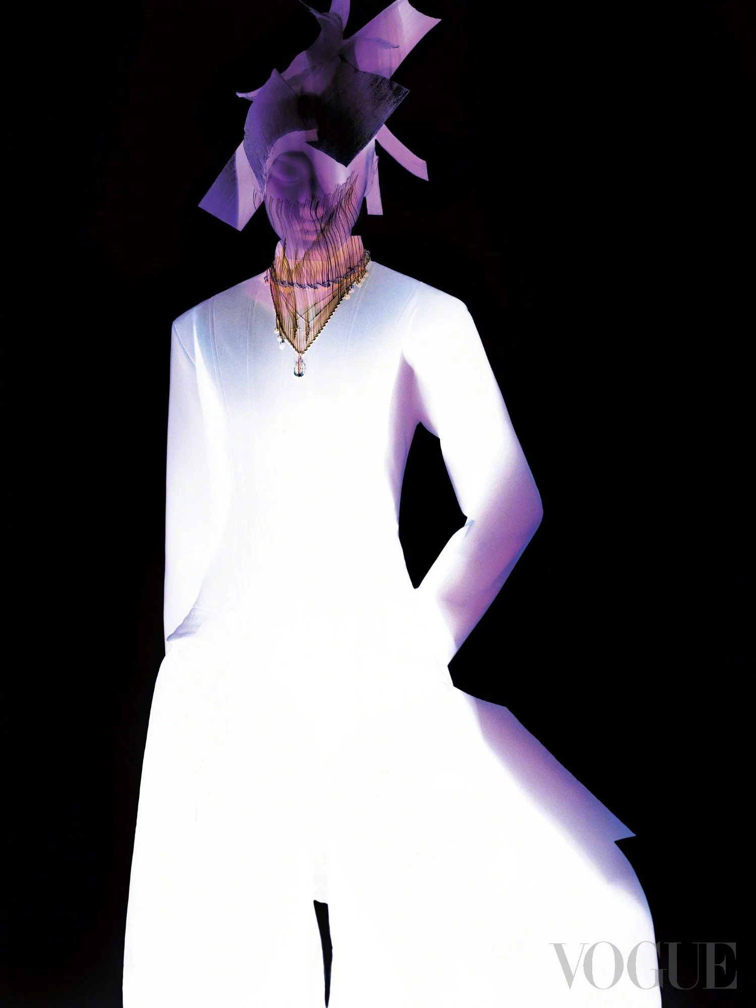 Liu-Zongyuan-to-Vogue-China-May-2022 (12).jpg