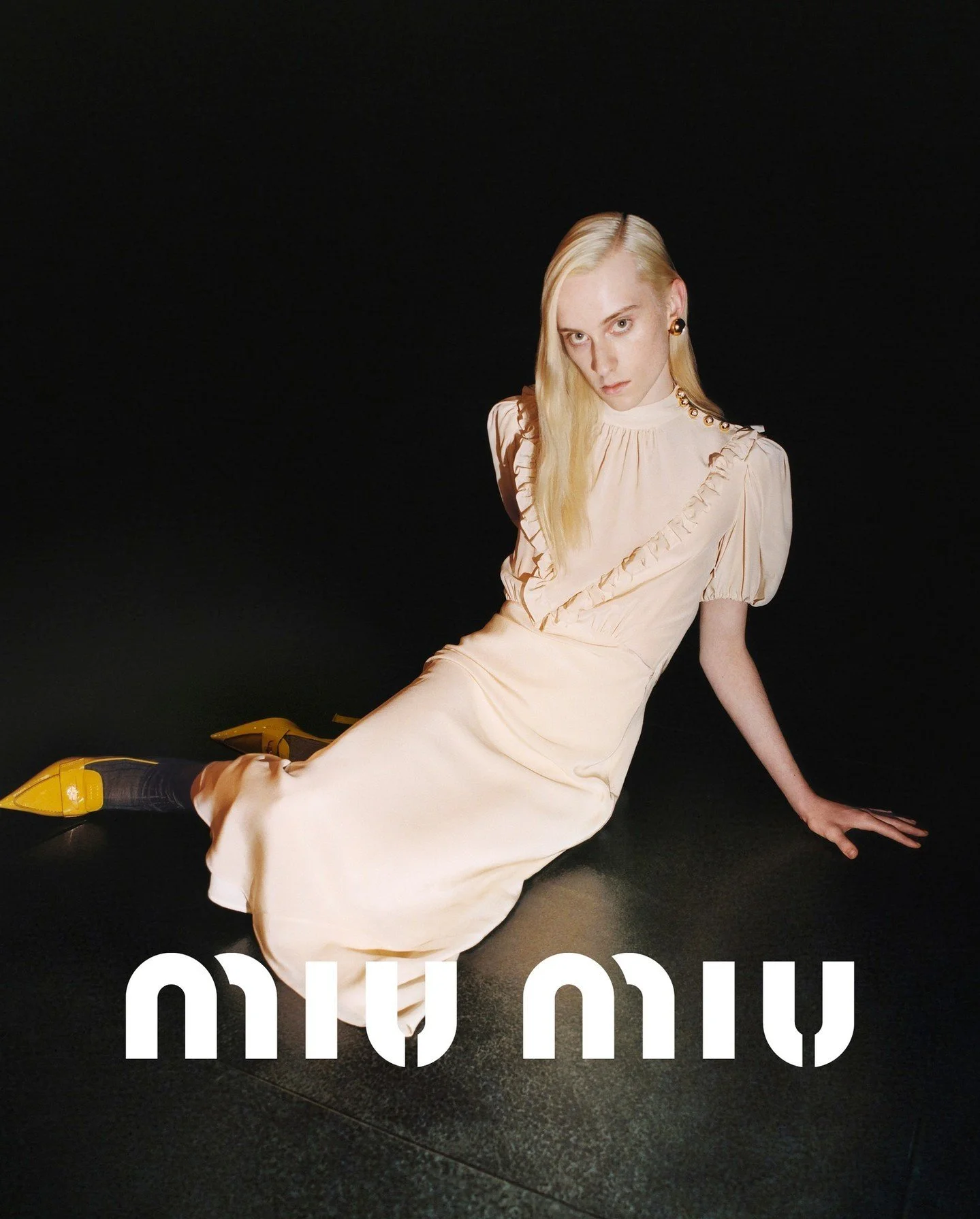Miu-Miu-Day-Night-Campaign-June-2022 (5).jpg