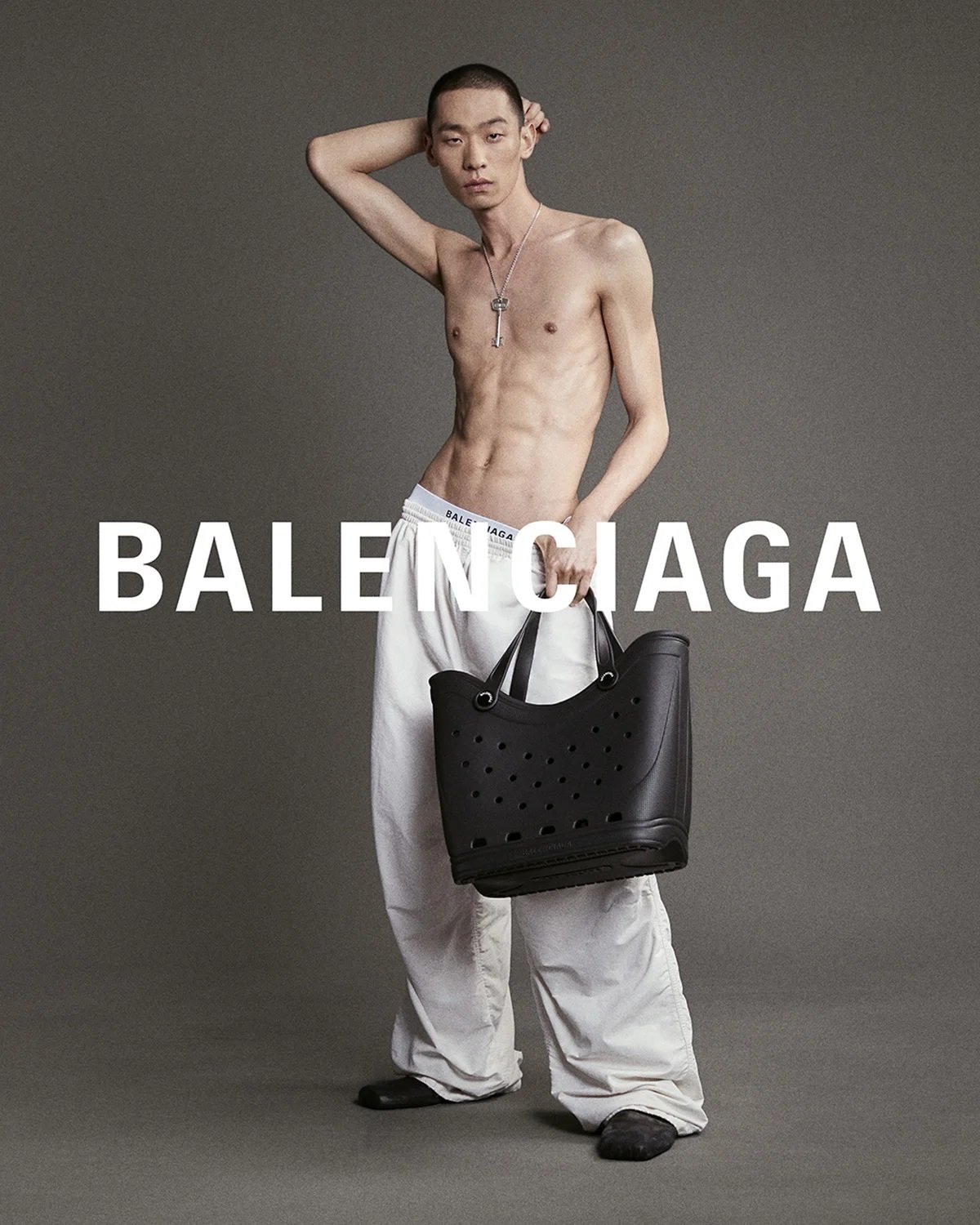 Balenciaga-Pre-Fall-2022-Campaign-8.jpg