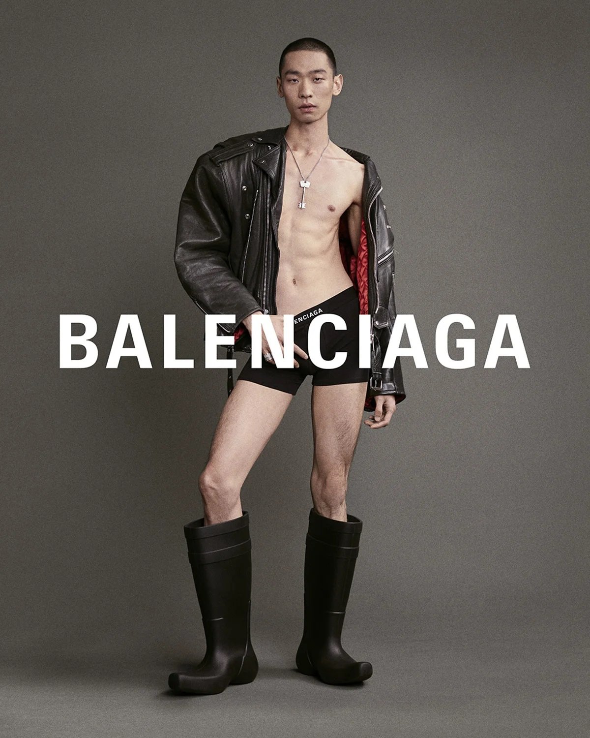 Balenciaga-Pre-Fall-2022-Campaign-11.jpg
