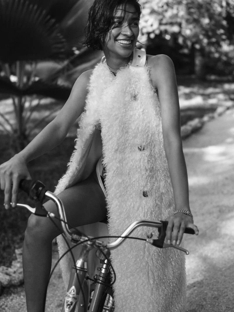 Marsella-Rea-by-Matthew-Sprout-Vogue-Mexico-July-2022 (3).jpg