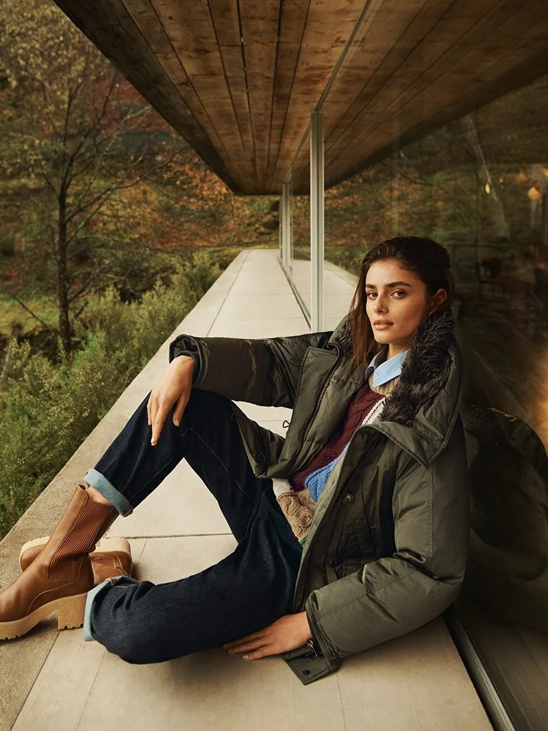 Taylor-Hill-Weekend-Max-Mara-Fall-2022-by-Lachlan-Bailey (9).jpg