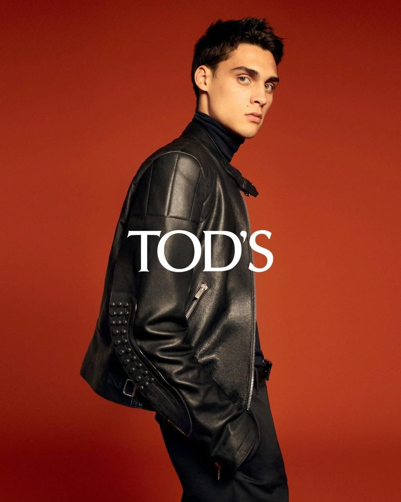 1-Tods-Pre-Fall-2022-Campaign (9).jpg