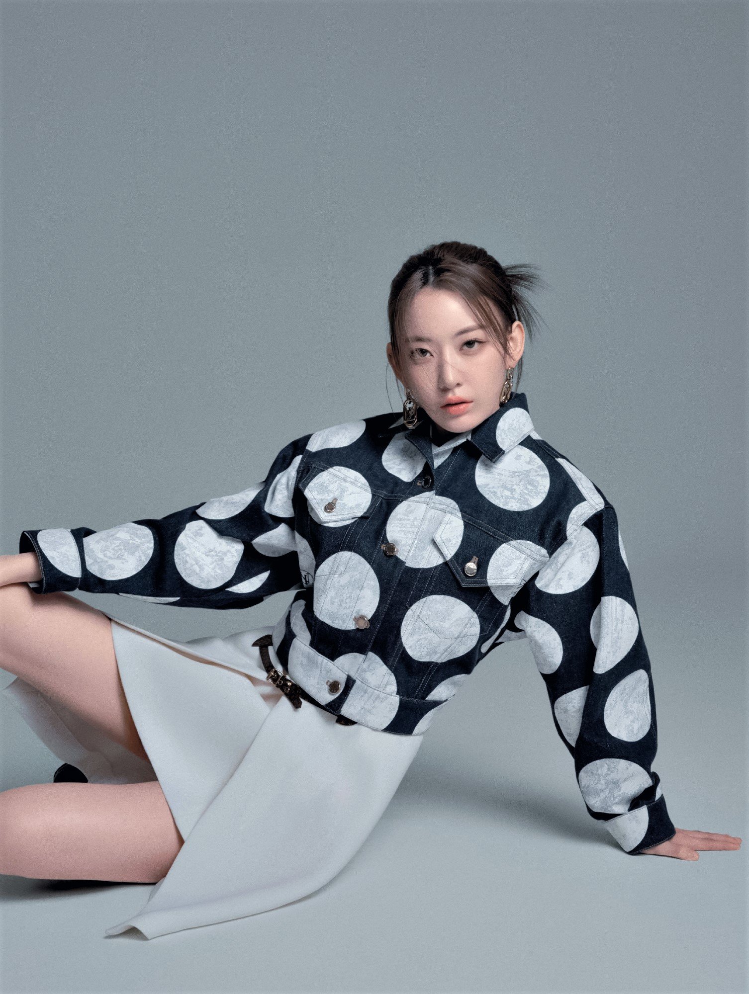 Sakura Miyawaki Covers Harper's Bazaar Japan September in Louis Vuitton  Fall Fashion Story — Anne of Carversville