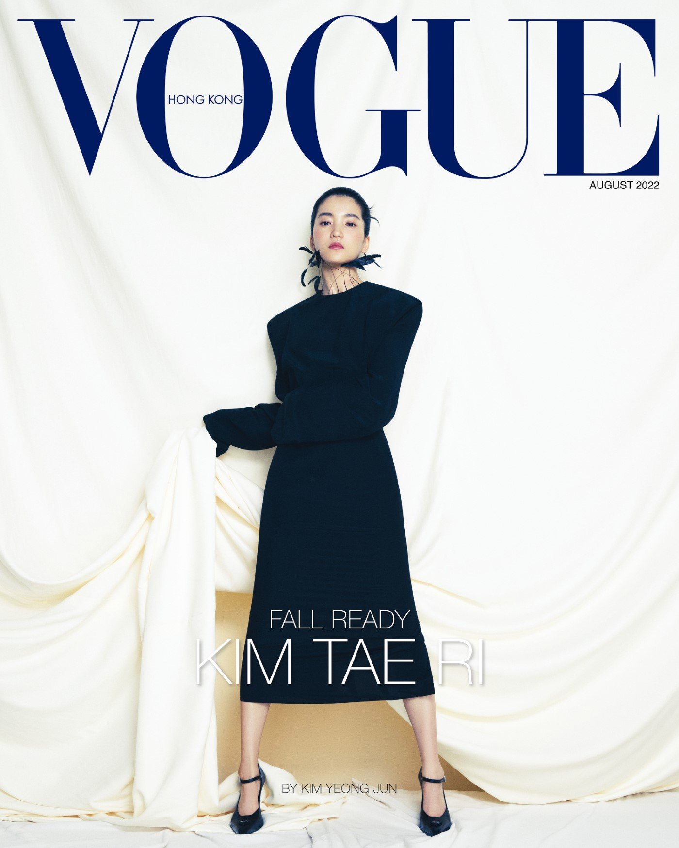 Kim-Tae-ri-by-Kim-Yeong-Jun-Vogue-Hong-Kong-August-2022 (4).jpg