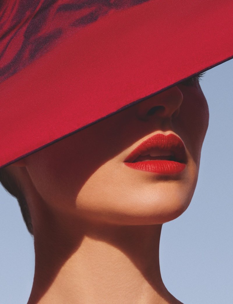 Natalie-Portman-Dior-Rouge-Dior-Forever-2022-Lipstick-Campaign-2.jpg