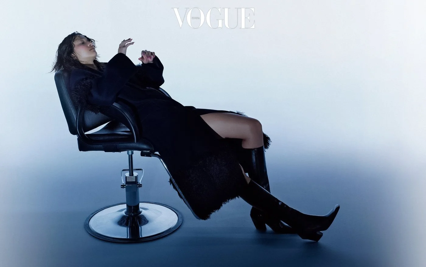 America-Gonzzalez-by-Hyea-W-Kang-Vogue-Korea-September-2022 (4).jpg