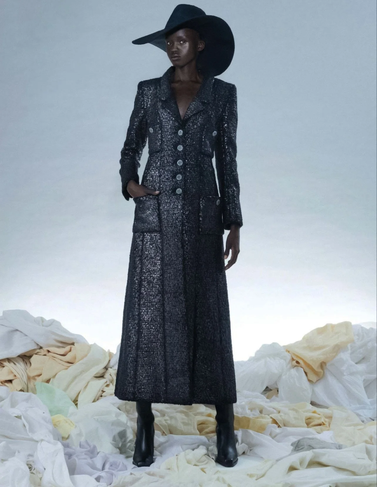 Jean-Baptiste-Mondino-Numero-232-September-2022 (11).jpg