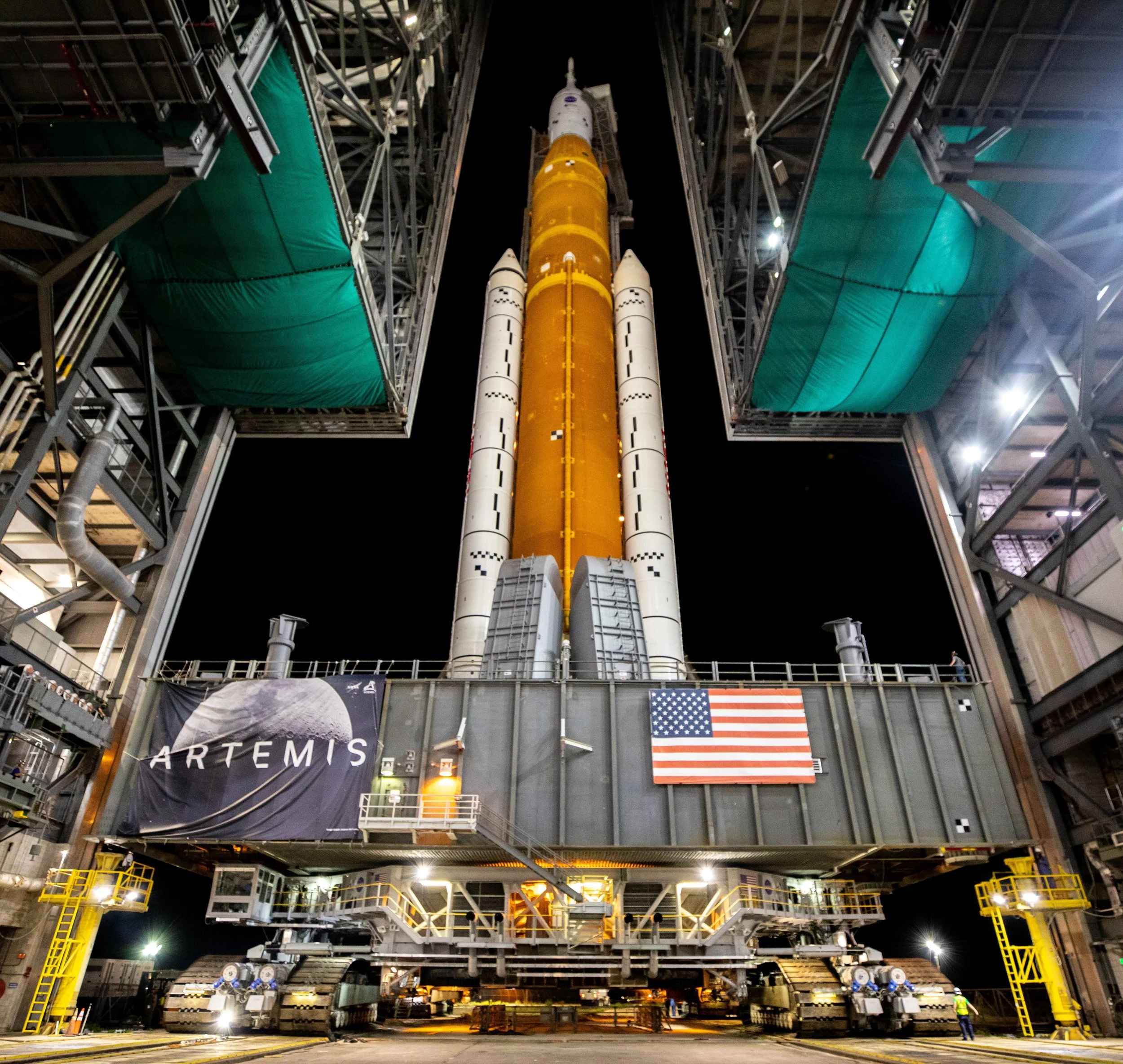 Artemis 1 Mission Now Eyes Saturday Two-Hour Window Opening 2:17 pm ET | Bad Florida Weather Looms
