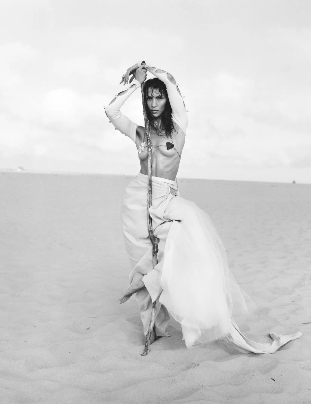 Bella-Hadid-by-Sam-Rock-i-D-Fall-2022 (3).jpeg