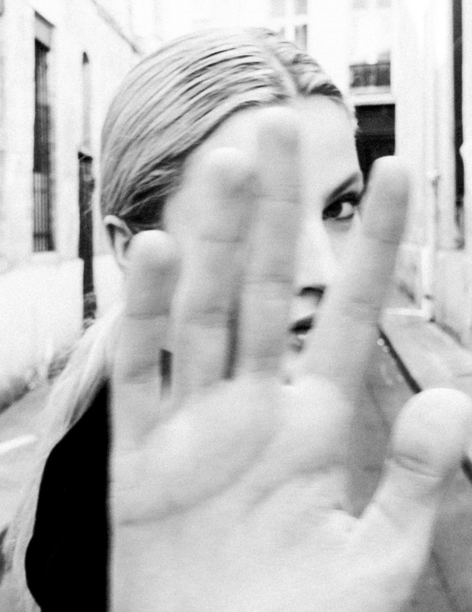 Felice-Nova-Noordhoff-by-Casper-van-der-Linden-Vogue-Netherlands (5).jpg