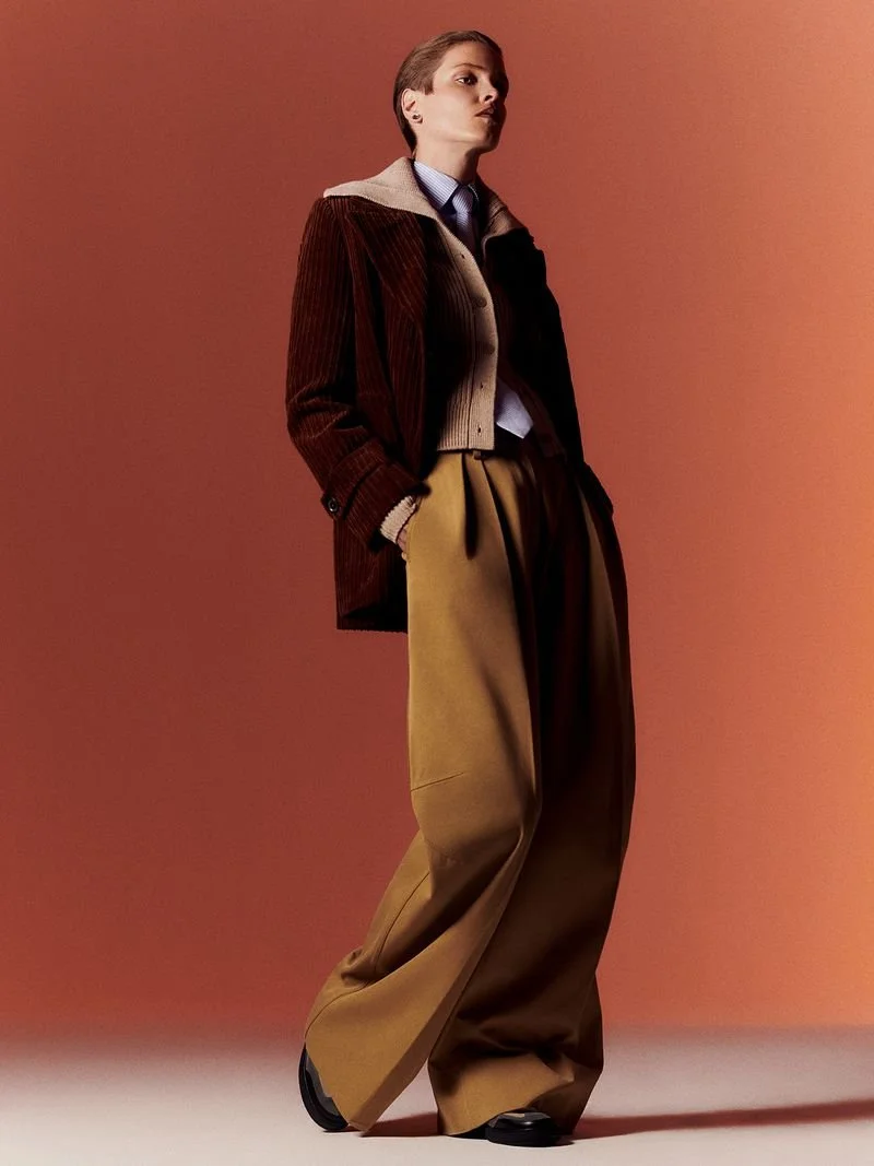 Sara-Vienna-by-Amit-Vogue-France-August-2022 (1).jpg