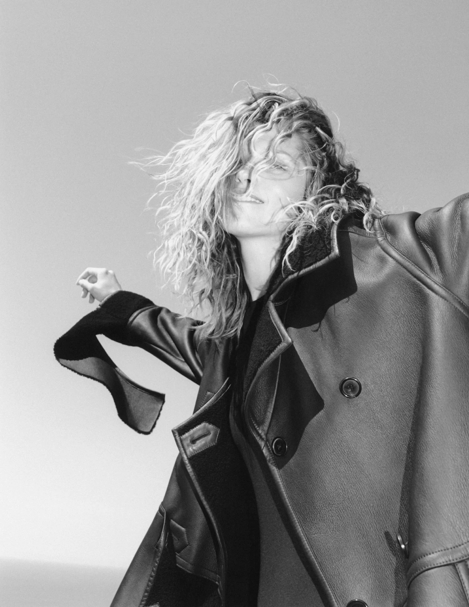 Hana-Jirickova-Vogue-Netherlands-October-2022-23.jpeg