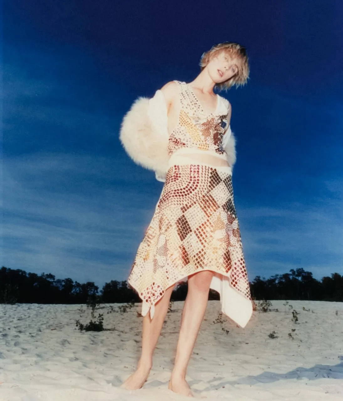 Edie-Campbell-by-Drew-Vickers-d-la-Repubblica-3.jpeg