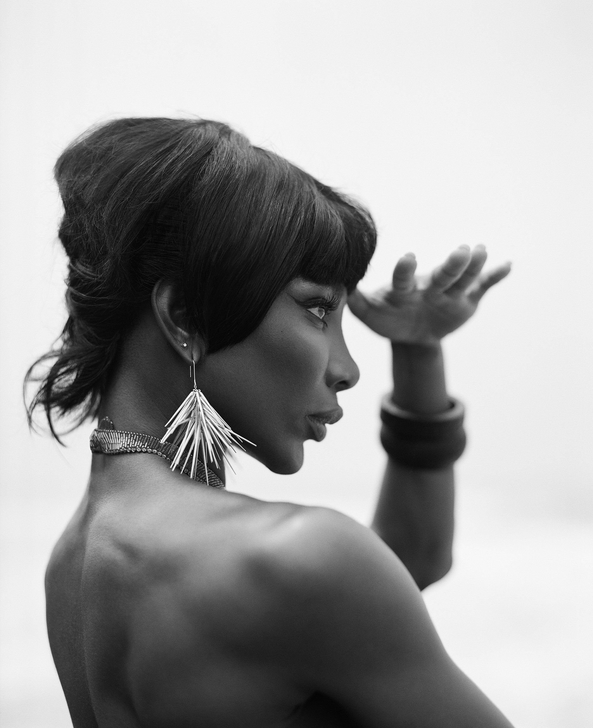 Michaela-Coel-covers-Vogue-November-Lensed-in-Ghana-by-Malick-Bodian-5.jpeg