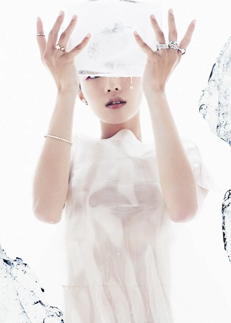 Ice-Queen-X-Chaumet-by-Paul-Morel-Grazia-International-October-202200006.jpeg