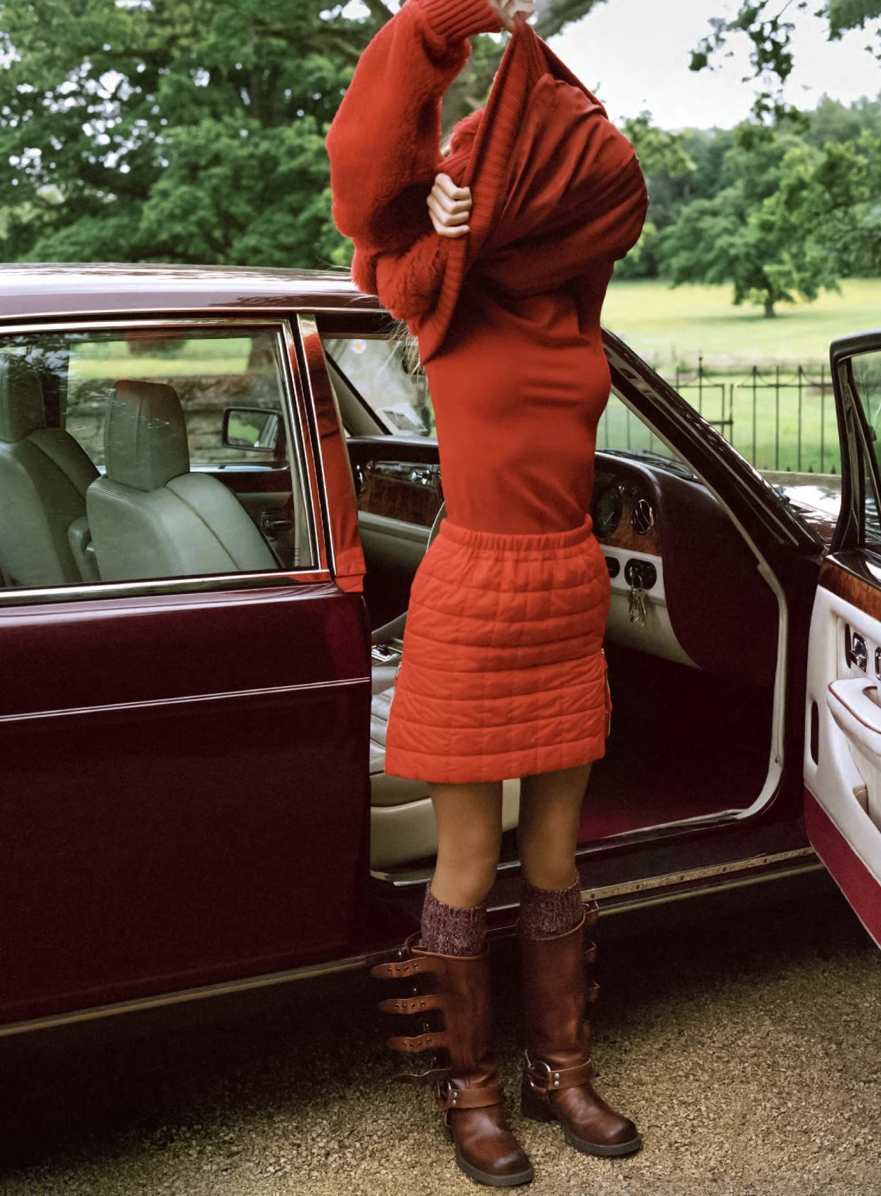 Lila-Moss-by-Sean-Thomas-Vogue-UK-Oct-2022-00003.jpeg