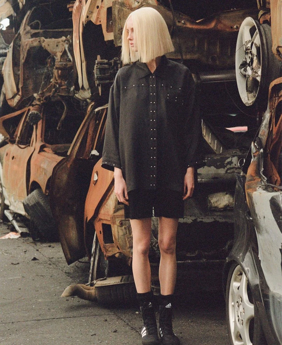 Rianne Van Rompaey Honors the 1990s in M le Magazine du Monde | AOC Is Standing Guard