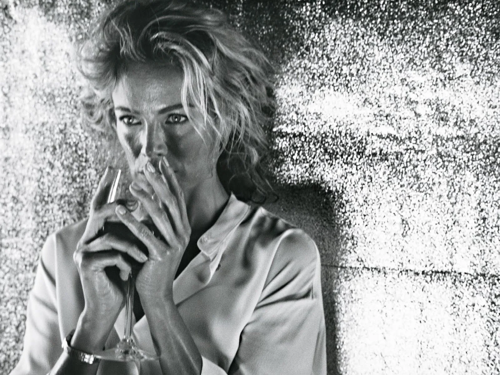 Carolyn-Murphy-by-Steven-Meisel-Vogue-Italia-Nov-201400012.jpeg