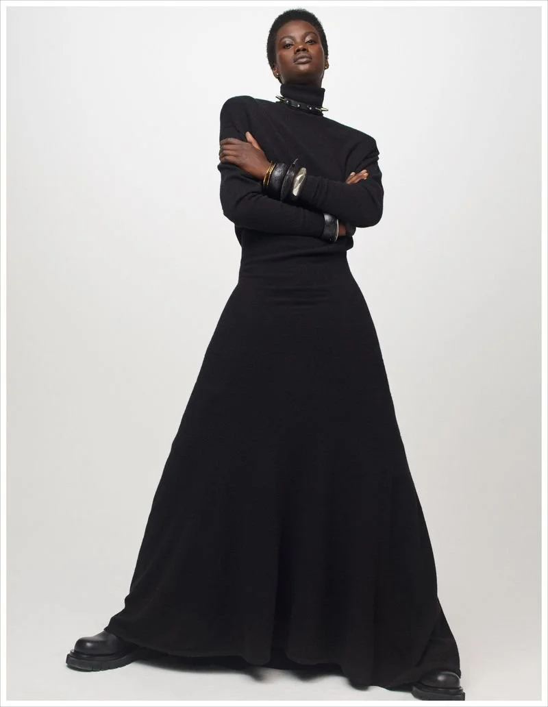 Fatou-Jobe-by-Jason-Kibbler-ELLE-UK-Nov-202200001.jpeg