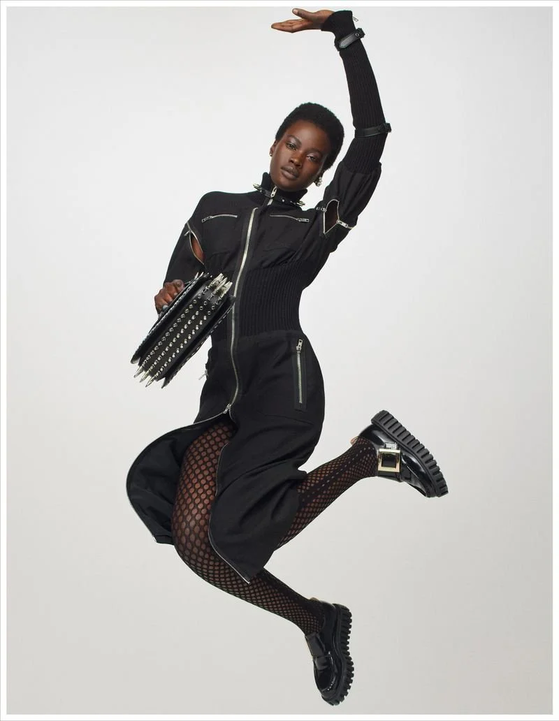 Fatou-Jobe-by-Jason-Kibbler-ELLE-UK-Nov-202200004.jpeg