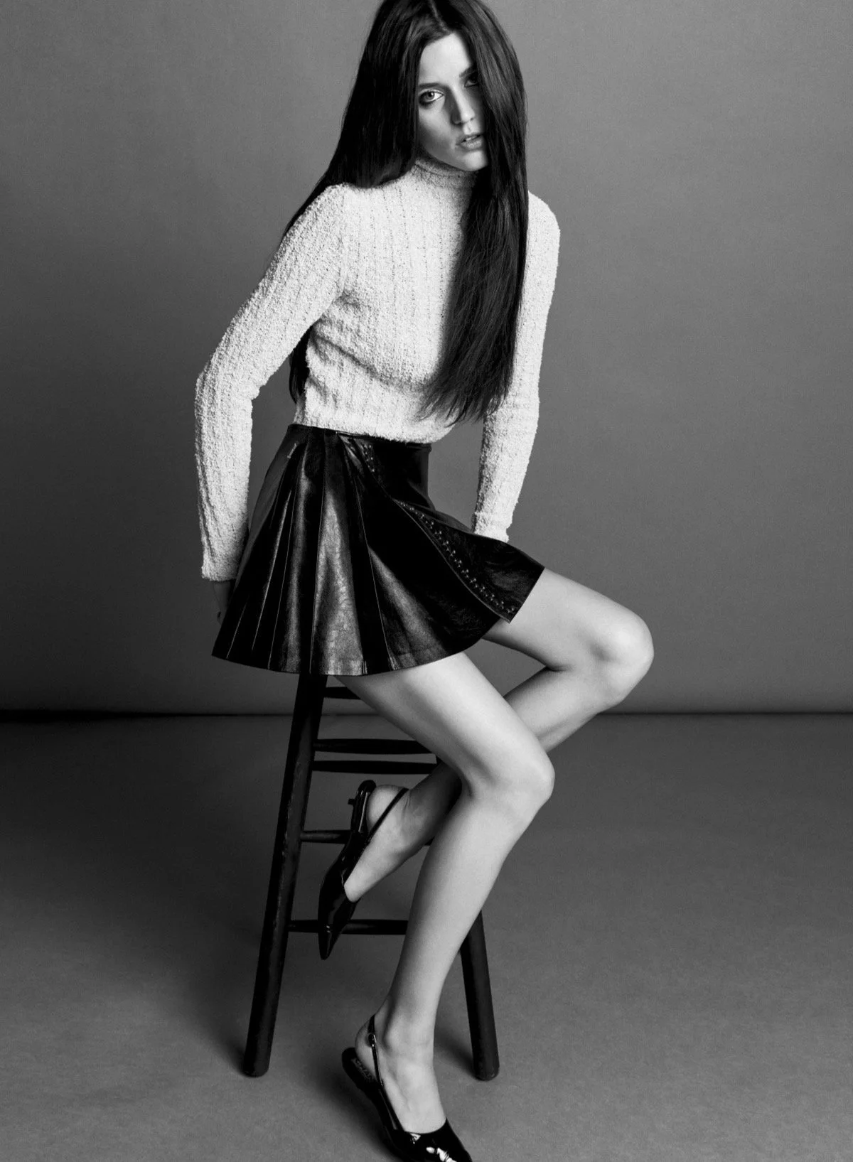 Vivienne Rohner in Sexy Brainiac Must-Haves by Inez Vinoodh for ELLE US October 2022