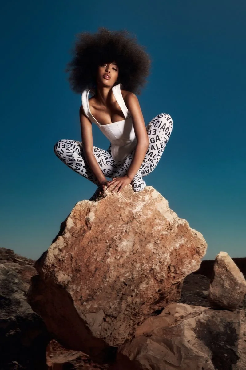 Amy Sarr in 'Dune' Lensed by Leire Cavia for ELLE Vietnam November 2022