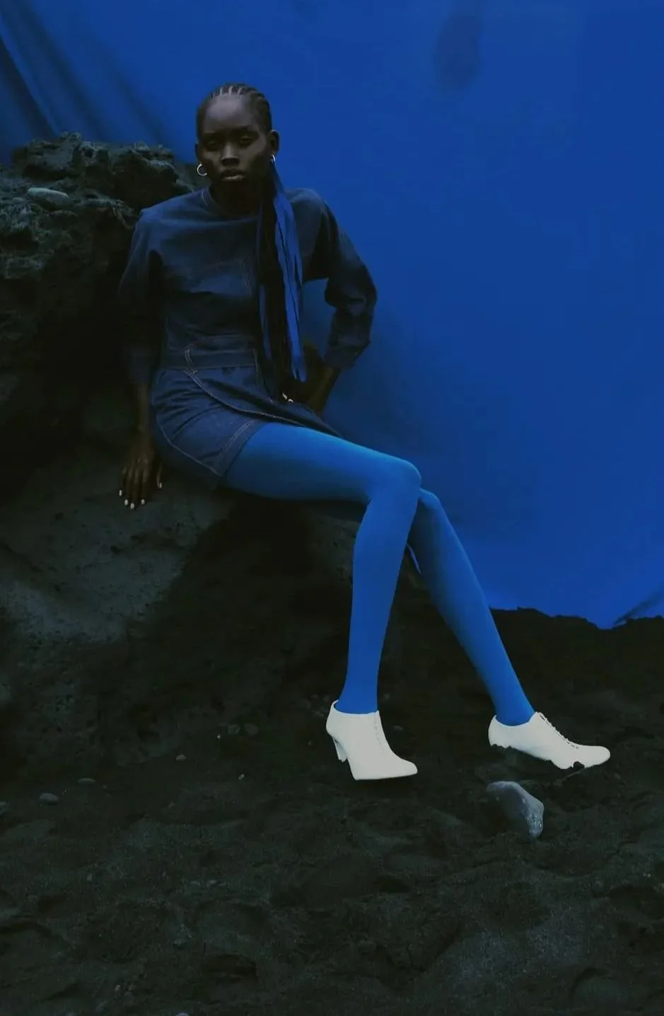 Fanny-Latour-Lambert-La-Priode-Bleue-Vogue-Poland-00006.jpeg