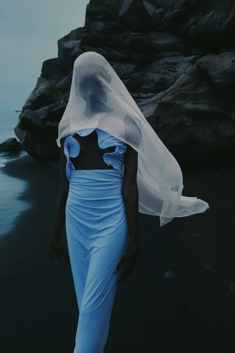 Fanny-Latour-Lambert-La-Priode-Bleue-Vogue-Poland-00013.jpeg