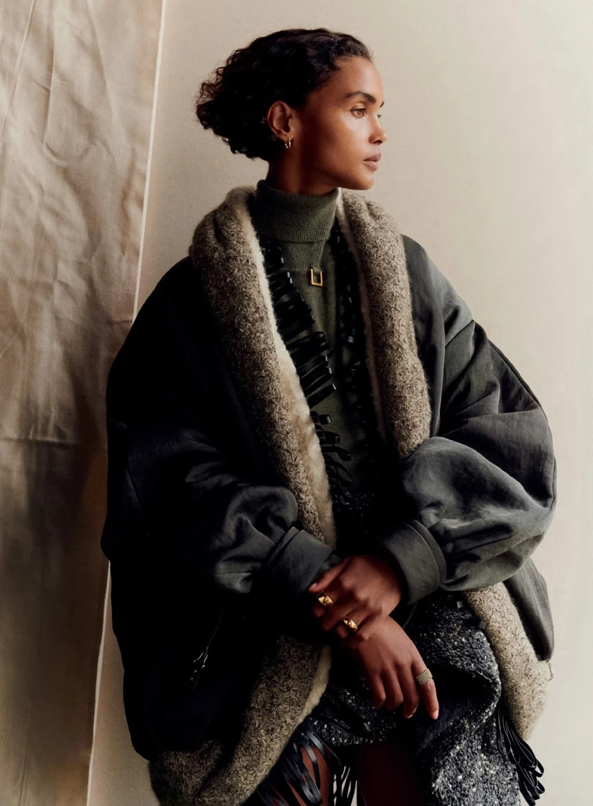 Malaika-Holmen-by-Amit-Israeli-for-British-Vogue-November-2022-4.jpeg