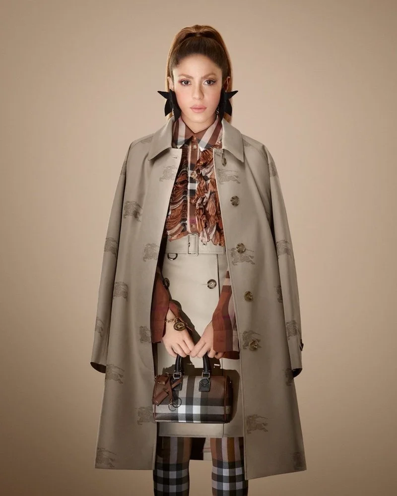 Shakira-by-Torso-Burberry-Holiday-2022-00002.jpeg