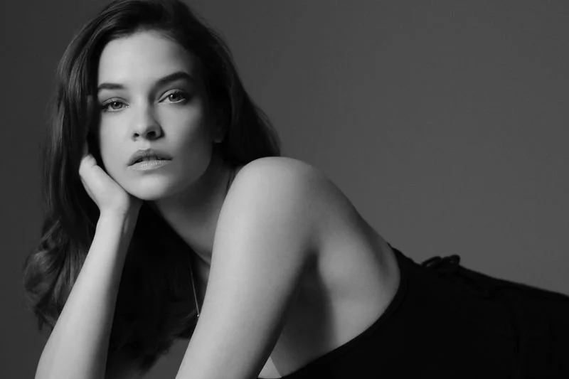 Barbara-Palvin-by-David-Ajkai-ELLE-Hungary-November-2022-00009.jpeg