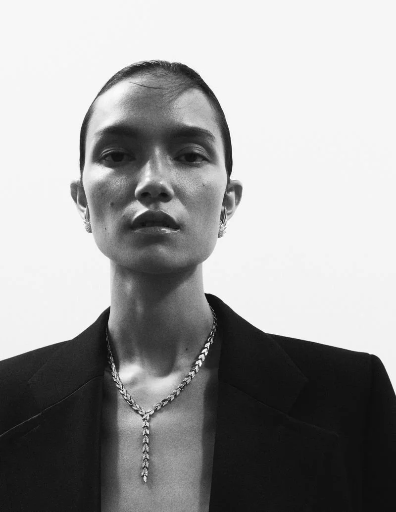 Charlotte-Carey-by-Arnie-Milne-L'Officiel-Singapore-November-2022-00003.jpeg