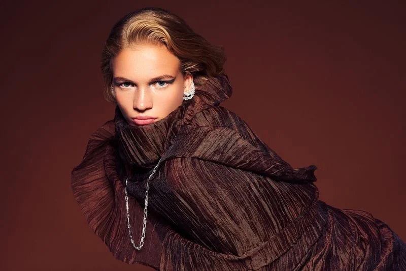 Nancy-Schneider-by-Fernando-Gomez-Grazia-Jewelry-00002.jpeg