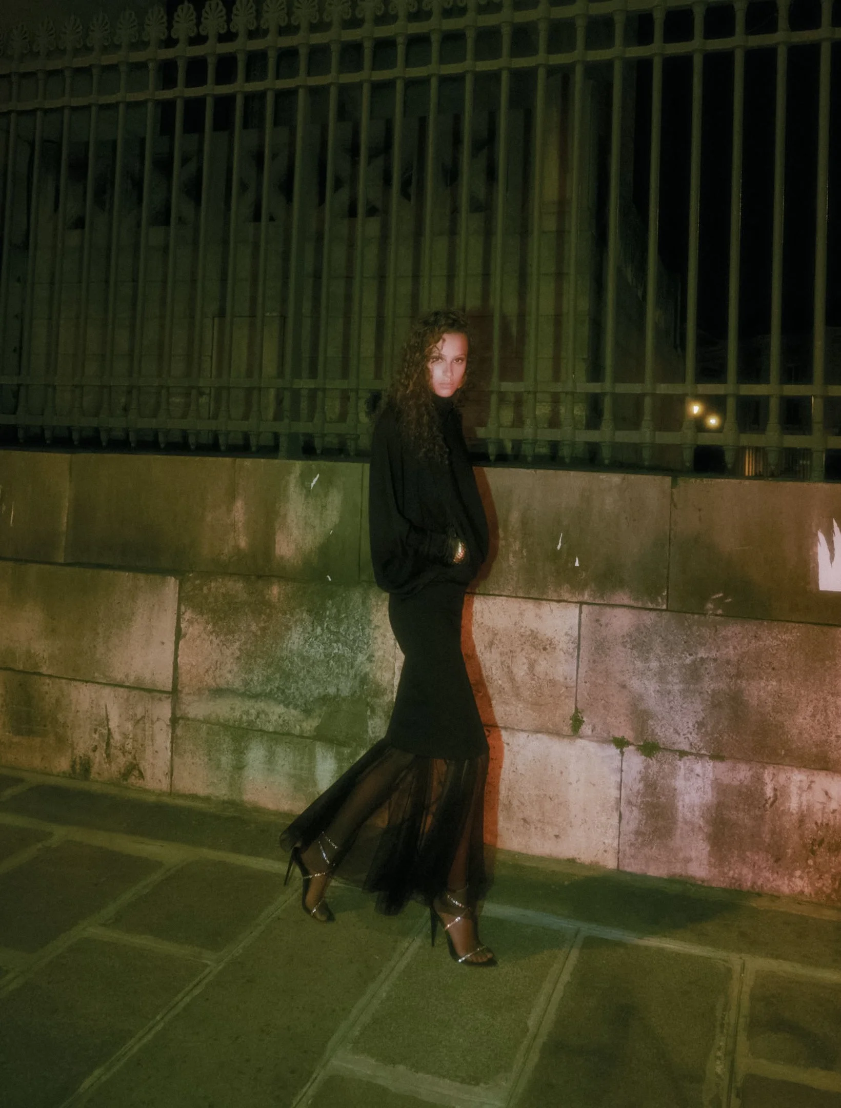 Paris-by-Sonyi-Yoon-for-Vogue-Korea-November-2022-00002.jpeg