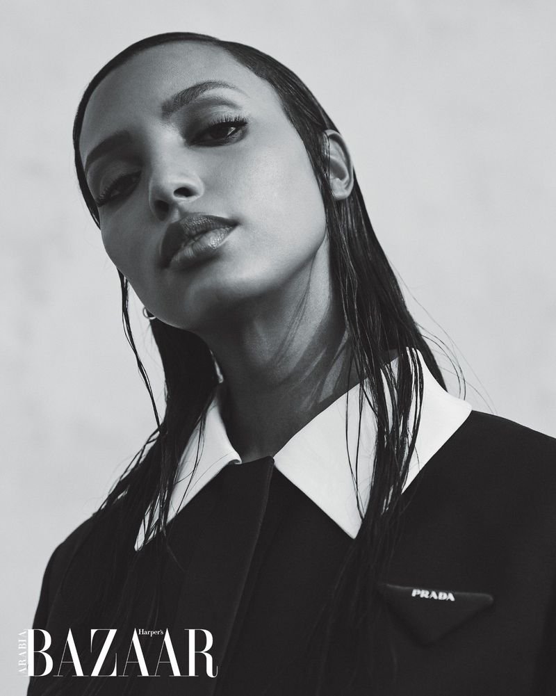 Jasmine-Tookes-by-Vladimir-Marti-Harpers-Bazaar-Arabia-November-2022-00005.jpeg